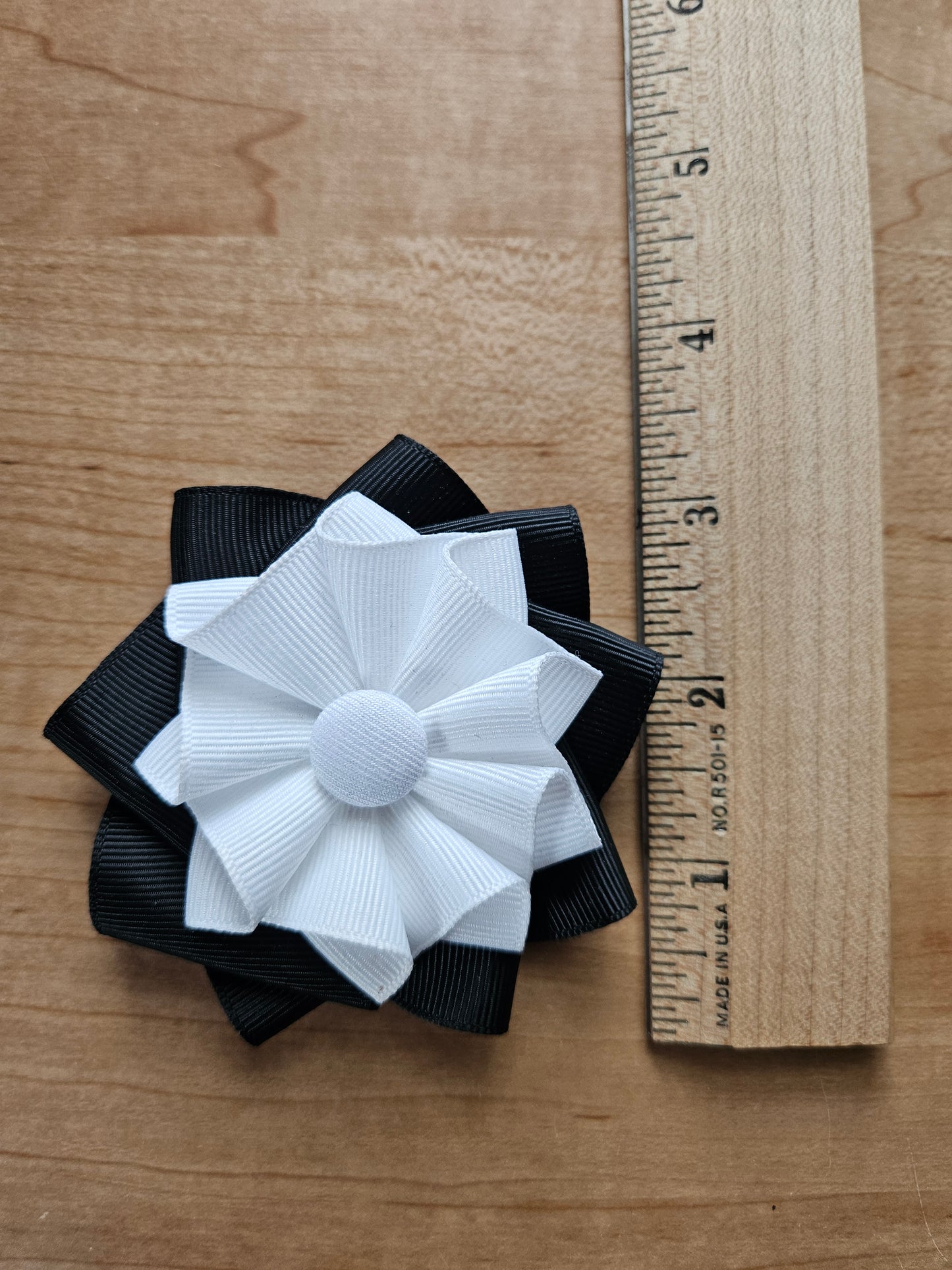 Alliance Cockade - American Revolution Cockade - 3.5 Inches - White on Black